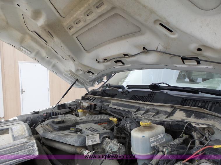 image for item L7135 2011 Dodge Ram 5500 bucket truck