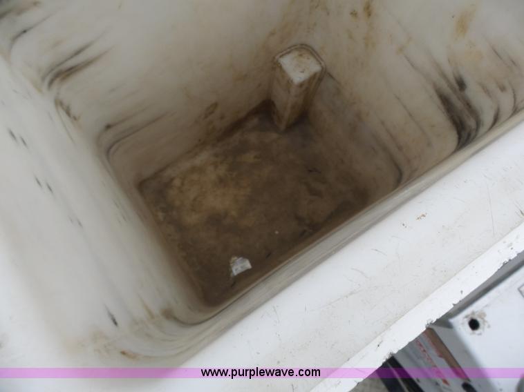 image for item L7135 2011 Dodge Ram 5500 bucket truck