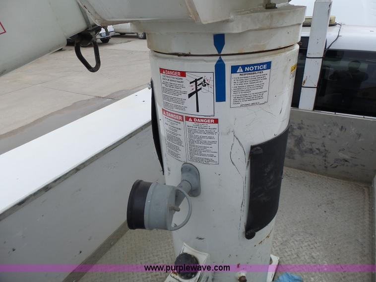 image for item L7135 2011 Dodge Ram 5500 bucket truck