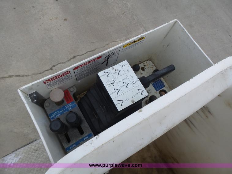 image for item L7135 2011 Dodge Ram 5500 bucket truck