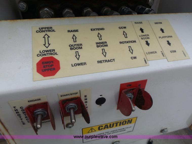 image for item L7135 2011 Dodge Ram 5500 bucket truck