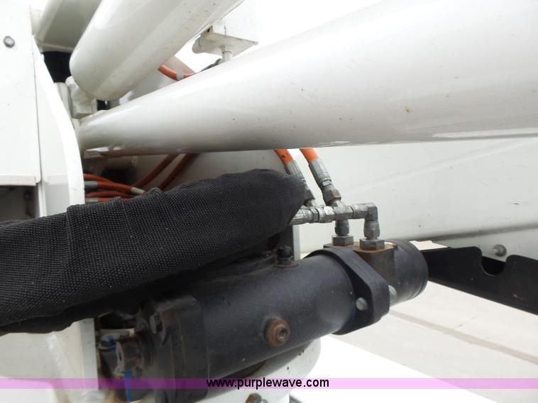 image for item L7135 2011 Dodge Ram 5500 bucket truck