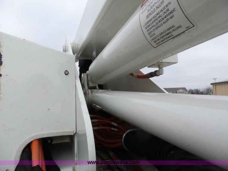 image for item L7135 2011 Dodge Ram 5500 bucket truck