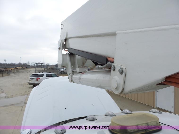 image for item L7135 2011 Dodge Ram 5500 bucket truck