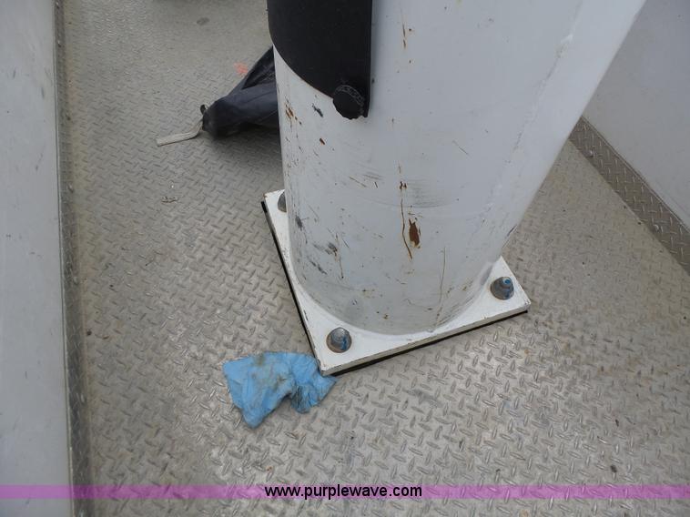 image for item L7135 2011 Dodge Ram 5500 bucket truck