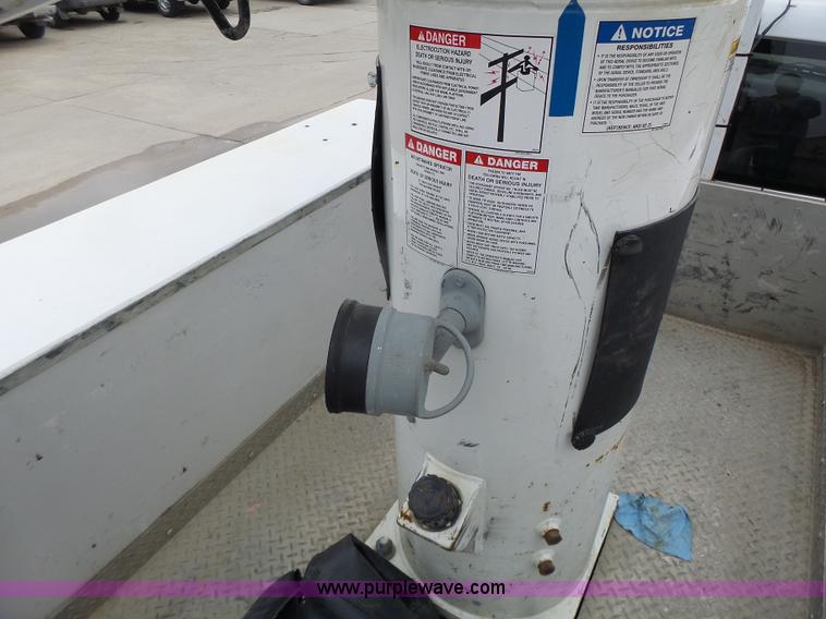 image for item L7135 2011 Dodge Ram 5500 bucket truck