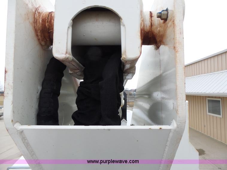 image for item L7135 2011 Dodge Ram 5500 bucket truck