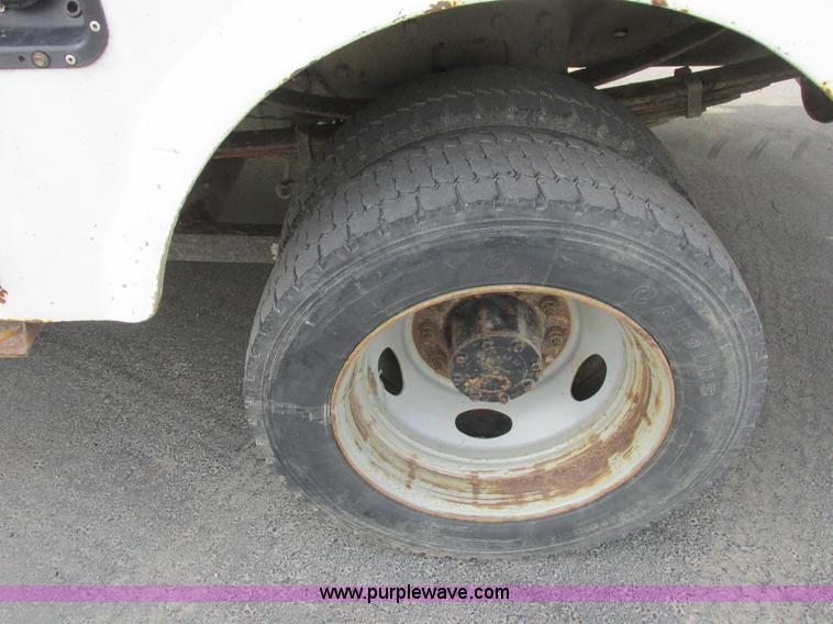 image for item L7146 2008 Ford F550 Super Duty bucket truck