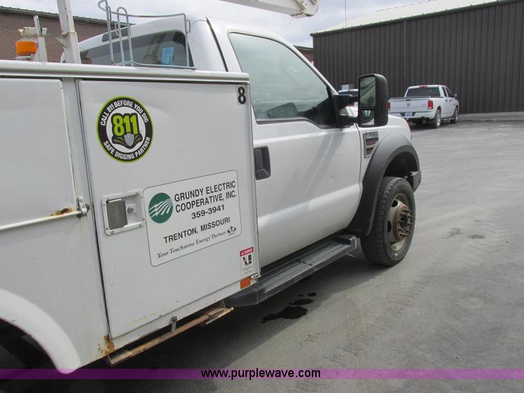 image for item L7146 2008 Ford F550 Super Duty bucket truck