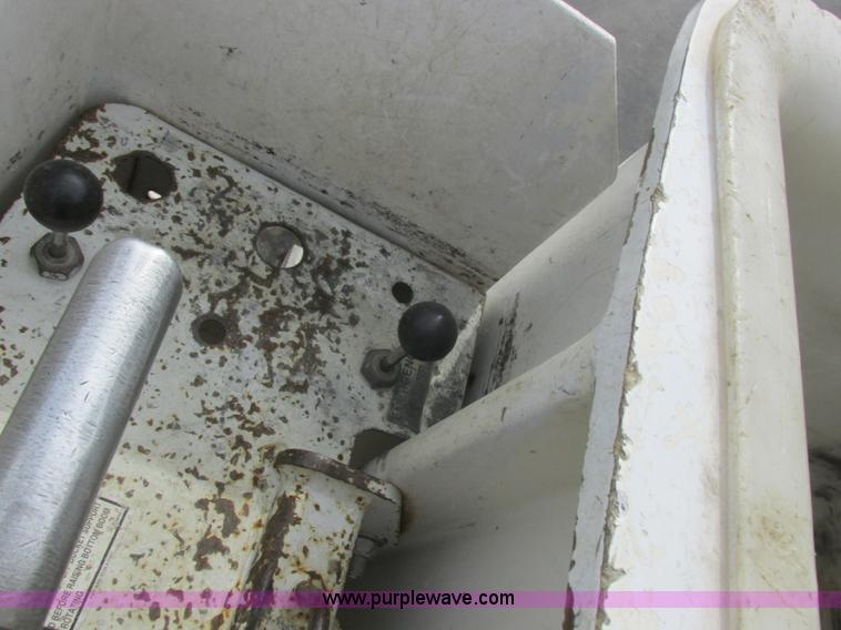 image for item L7146 2008 Ford F550 Super Duty bucket truck