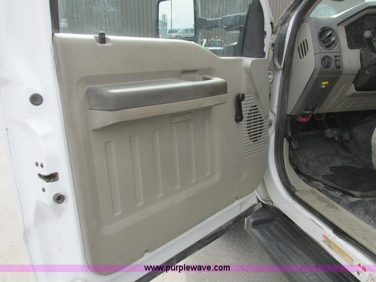 image for item L7146 2008 Ford F550 Super Duty bucket truck