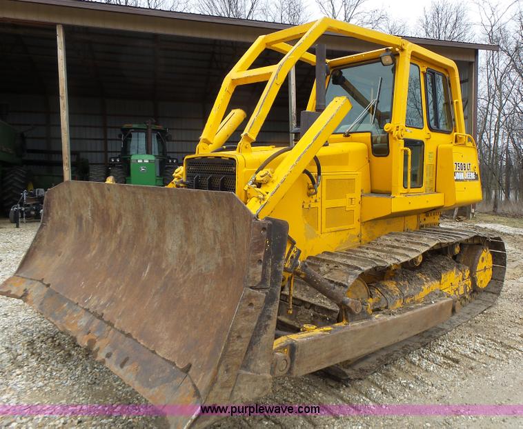 image for item L7150 1994 John Deere 750B LT dozer