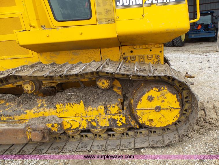 image for item L7150 1994 John Deere 750B LT dozer