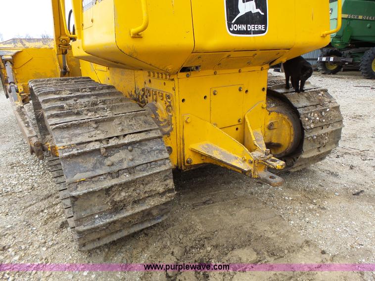image for item L7150 1994 John Deere 750B LT dozer