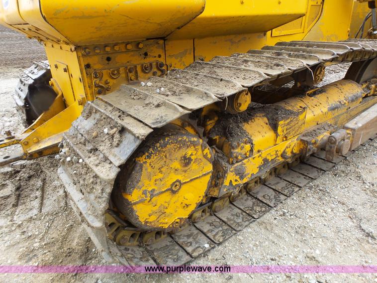 image for item L7150 1994 John Deere 750B LT dozer