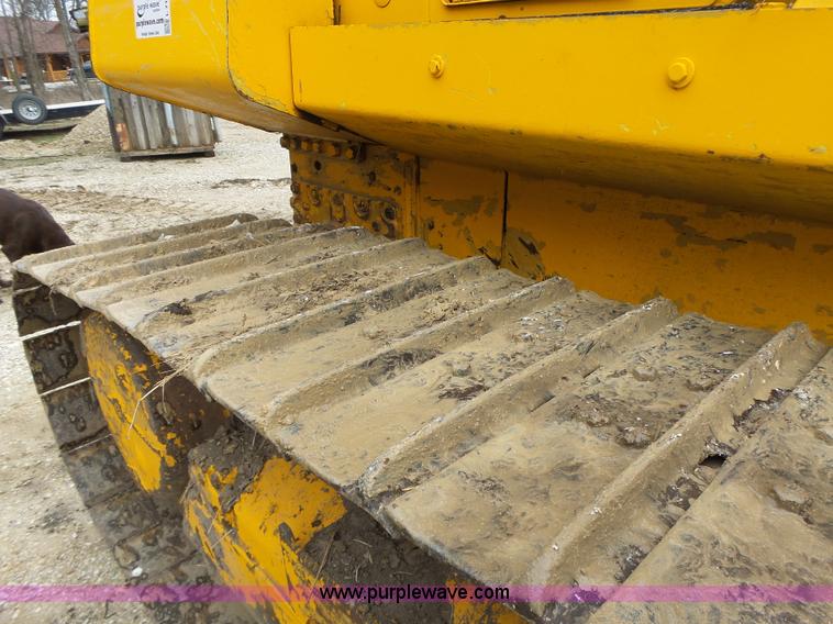 image for item L7150 1994 John Deere 750B LT dozer