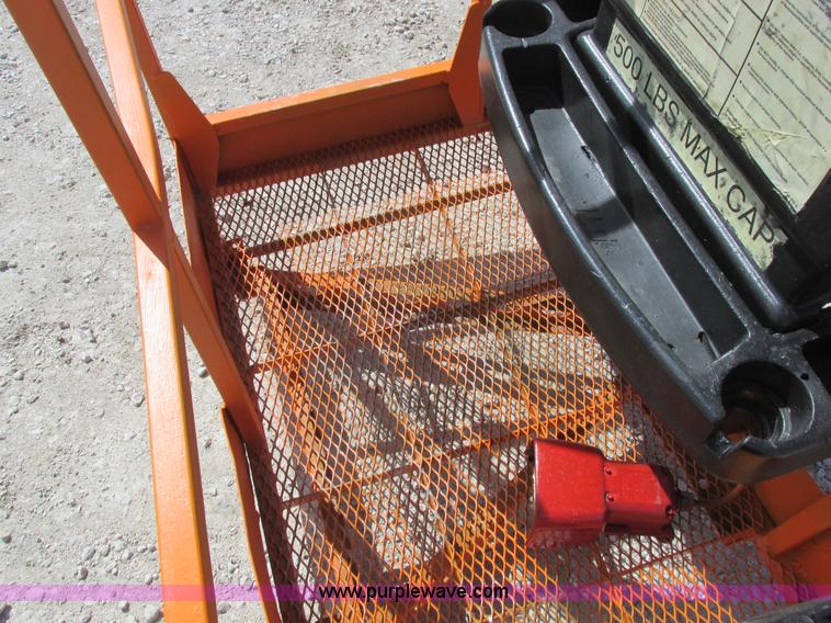 image for item L7151 2006 JLG E300AJP boom lift