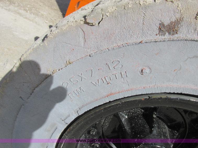 image for item L7151 2006 JLG E300AJP boom lift