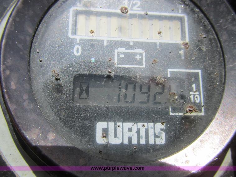 image for item L7151 2006 JLG E300AJP boom lift