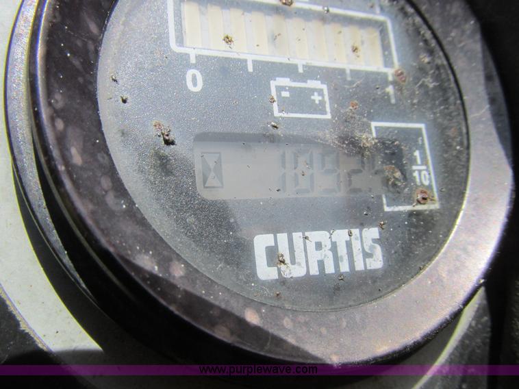 image for item L7151 2006 JLG E300AJP boom lift