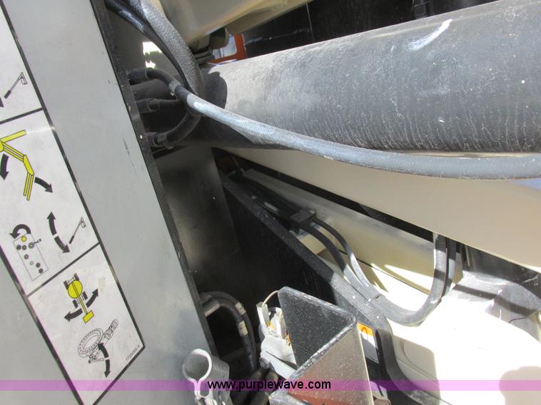 image for item L7151 2006 JLG E300AJP boom lift