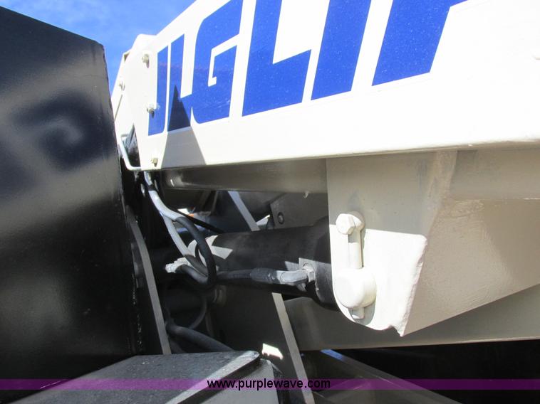 image for item L7151 2006 JLG E300AJP boom lift