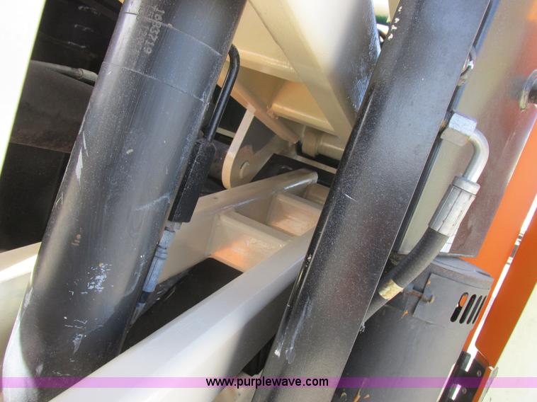 image for item L7151 2006 JLG E300AJP boom lift