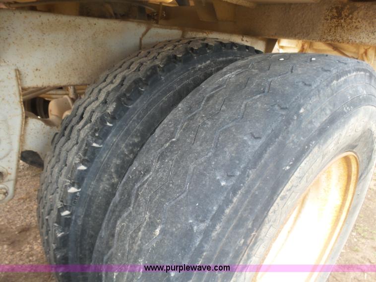 image for item L7258 2012 CTS bottom dump trailer