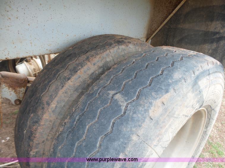 image for item L7259 2005 Rway 3521TAN bottom dump trailer