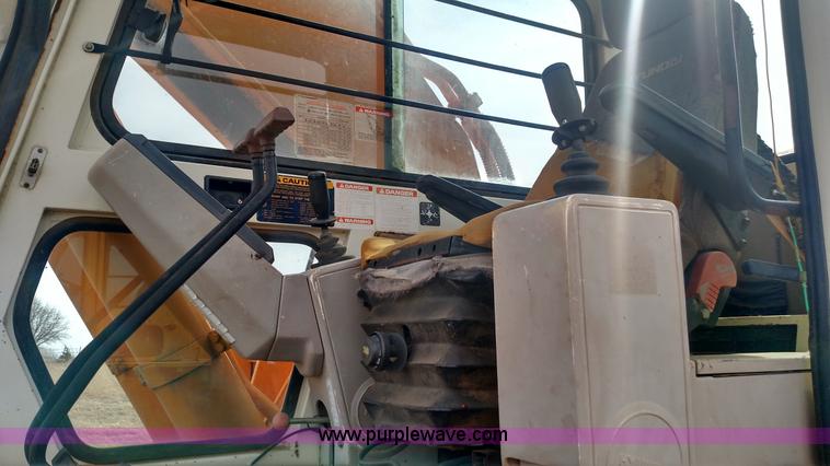 image for item L7376 1994 Hyundai Robex 290LC excavator