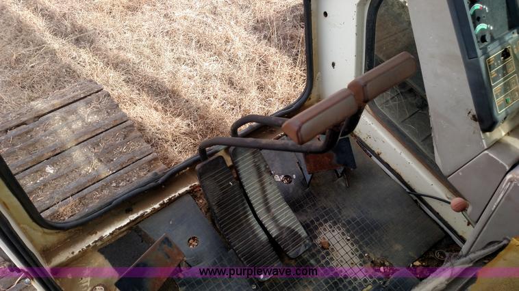 image for item L7376 1994 Hyundai Robex 290LC excavator