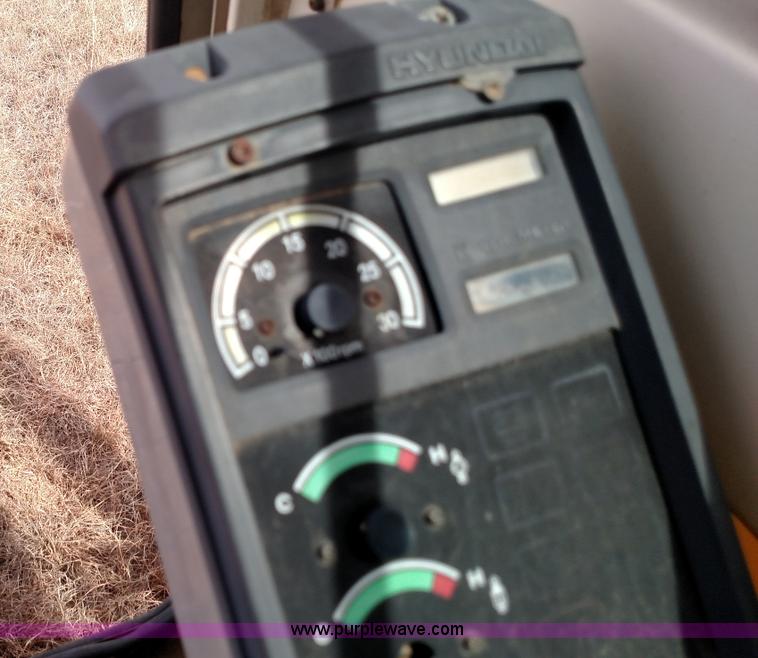 image for item L7376 1994 Hyundai Robex 290LC excavator