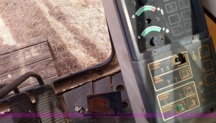 image for item L7376 1994 Hyundai Robex 290LC excavator