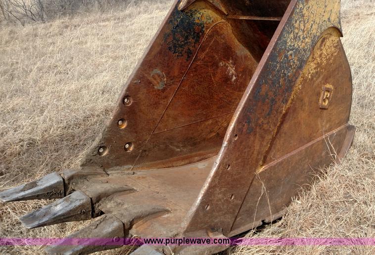 image for item L7376 1994 Hyundai Robex 290LC excavator