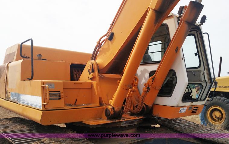 image for item L7376 1994 Hyundai Robex 290LC excavator