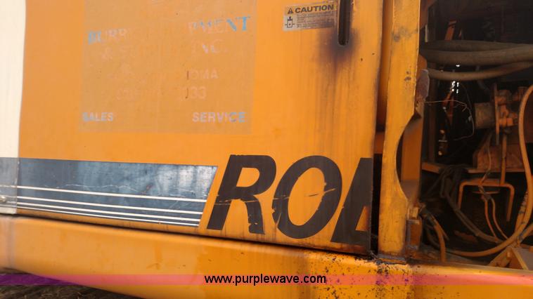 image for item L7376 1994 Hyundai Robex 290LC excavator