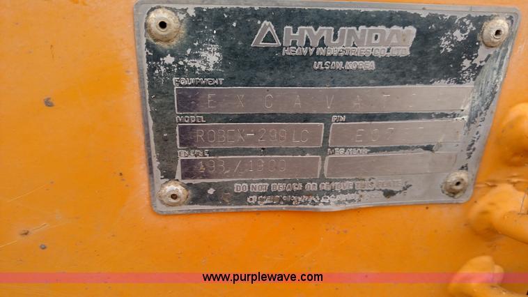 image for item L7376 1994 Hyundai Robex 290LC excavator