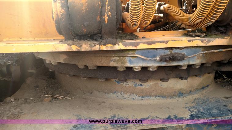image for item L7376 1994 Hyundai Robex 290LC excavator