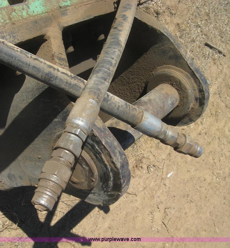 image for item J2853 2008 Ingersoll Rand V1200 breaker