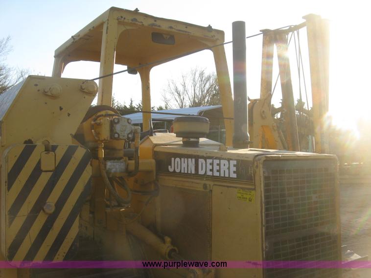 image for item J2857 1996 John Deere 550G LGP pipelayer