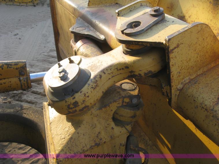 image for item J2857 1996 John Deere 550G LGP pipelayer