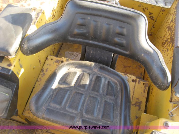 image for item J2857 1996 John Deere 550G LGP pipelayer