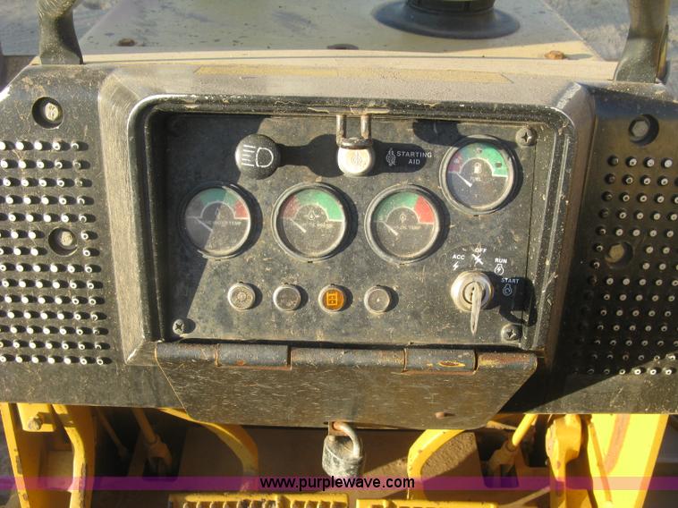 image for item J2857 1996 John Deere 550G LGP pipelayer