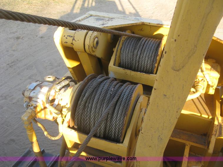 image for item J2857 1996 John Deere 550G LGP pipelayer