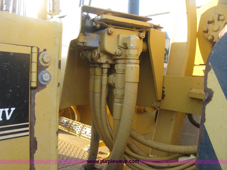 image for item J2857 1996 John Deere 550G LGP pipelayer