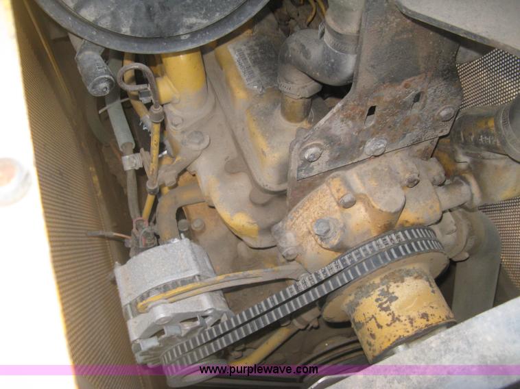 image for item J2857 1996 John Deere 550G LGP pipelayer