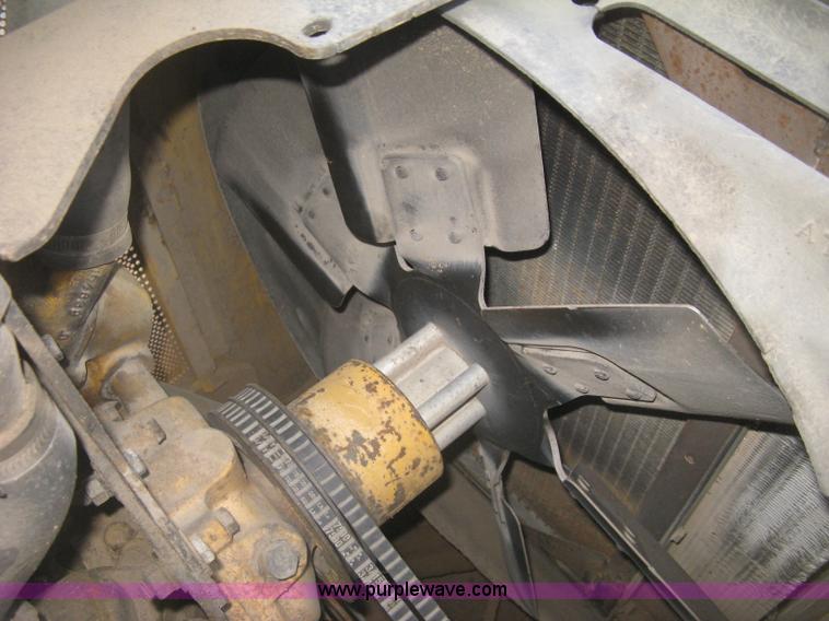 image for item J2857 1996 John Deere 550G LGP pipelayer