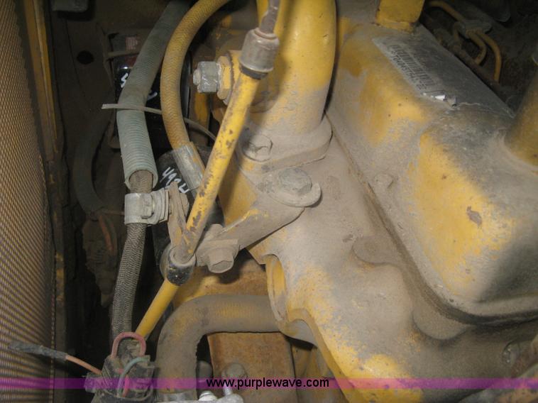 image for item J2857 1996 John Deere 550G LGP pipelayer