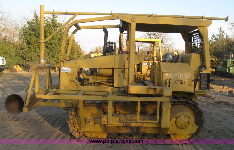 image for item J2858 1979 Caterpillar D4E pipelayer