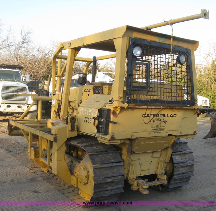 image for item J2858 1979 Caterpillar D4E pipelayer